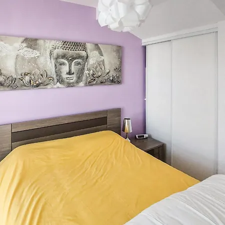 Stunning In Saint-gilles-croix-de- Apartment Saint-Gilles-Croix-de-Vie