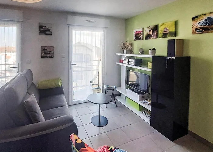 Stunning In Saint-gilles-croix-de- *